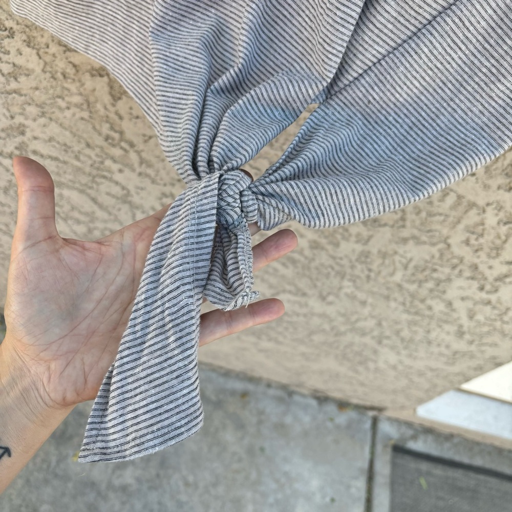 LOVESTITCH Horizontal Front Tie Tee Shirt - Picture 3 of 8